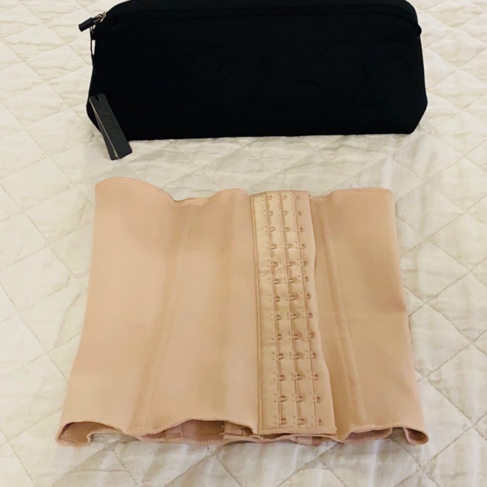 SKIMS waist trainer